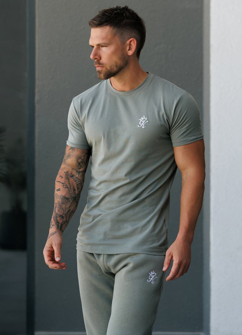 Gym King Fundamental Tee - Soft Khaki