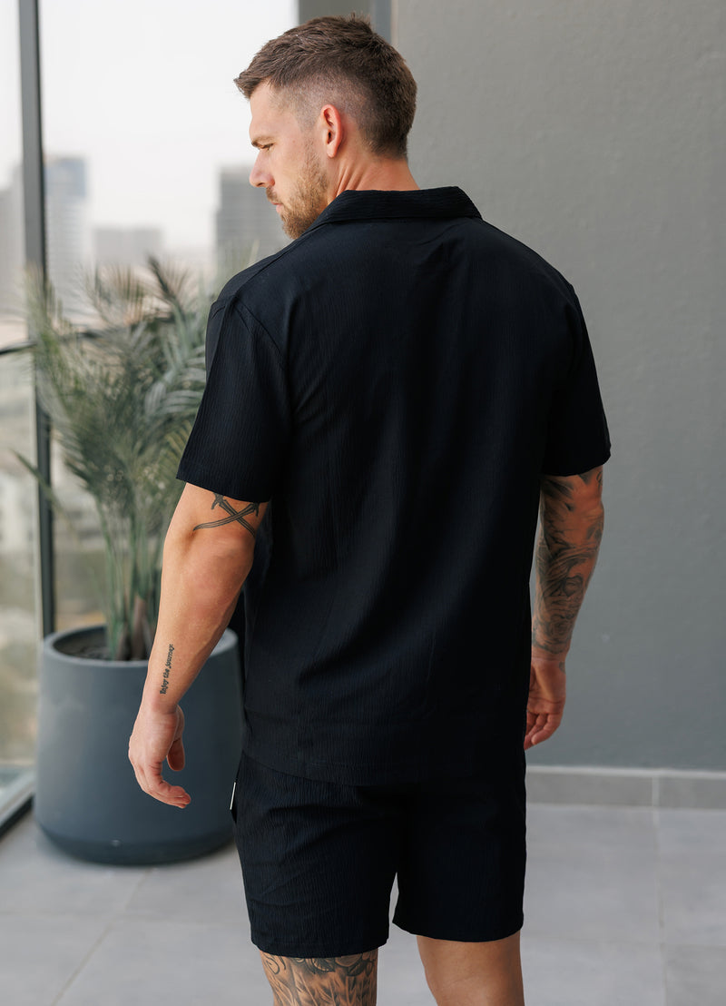 Gym King Signature Woven Texture Shirt - Black