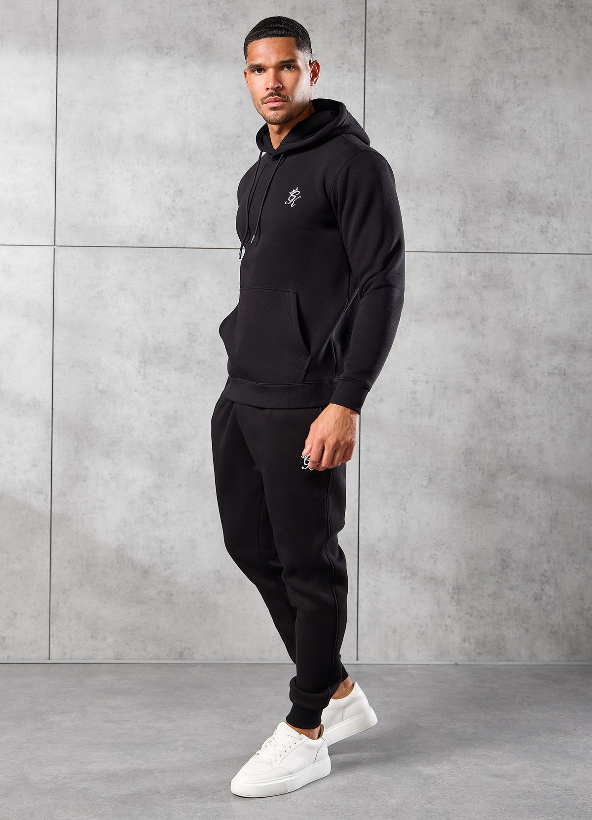 Gym King Fundamental Fleece-trui met 1/4-rits en trechterhals - Zwart