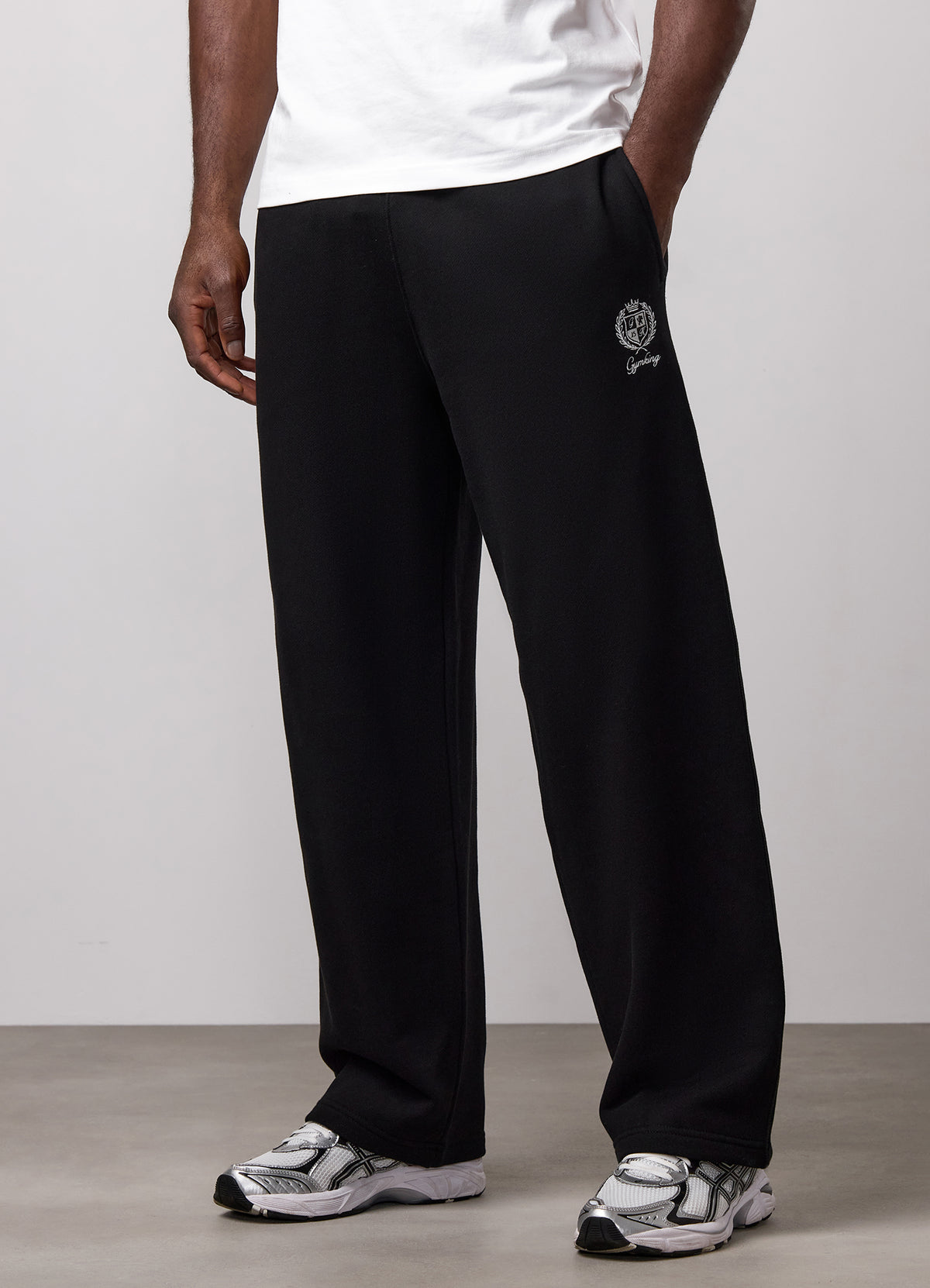 Gym King Heritage Straight Leg Jogger - Black