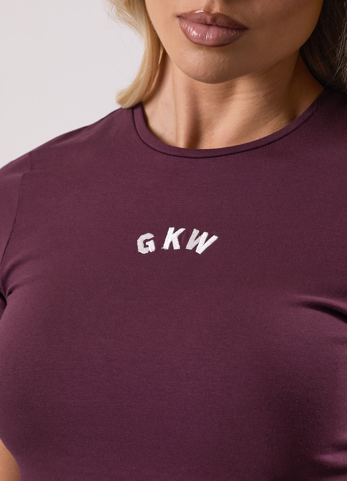 Gym King Inspire Cap Sleeve Curved Hem Tee - Vibrant Fig