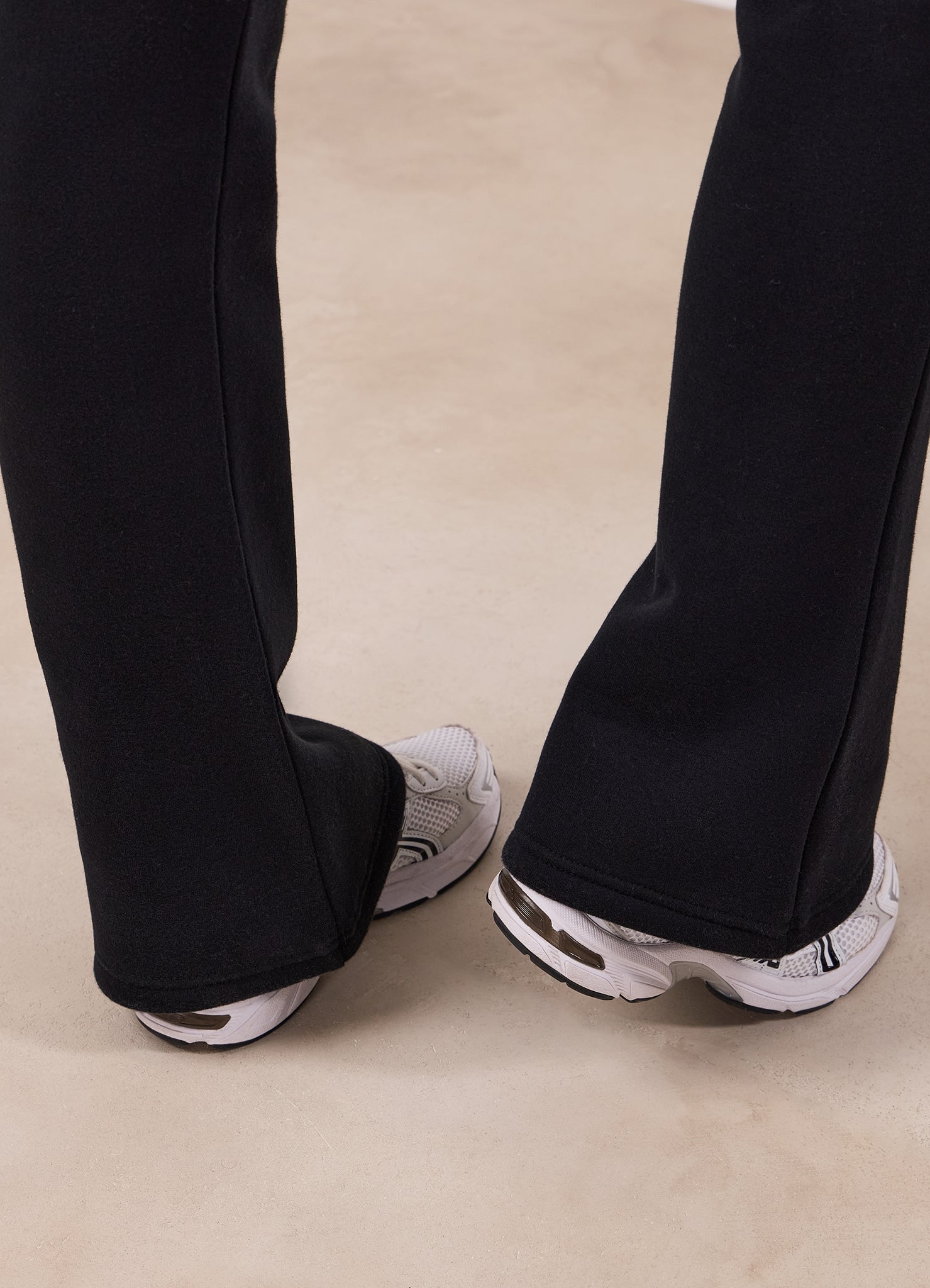 Gym King Inspire Flared Jogger - Black