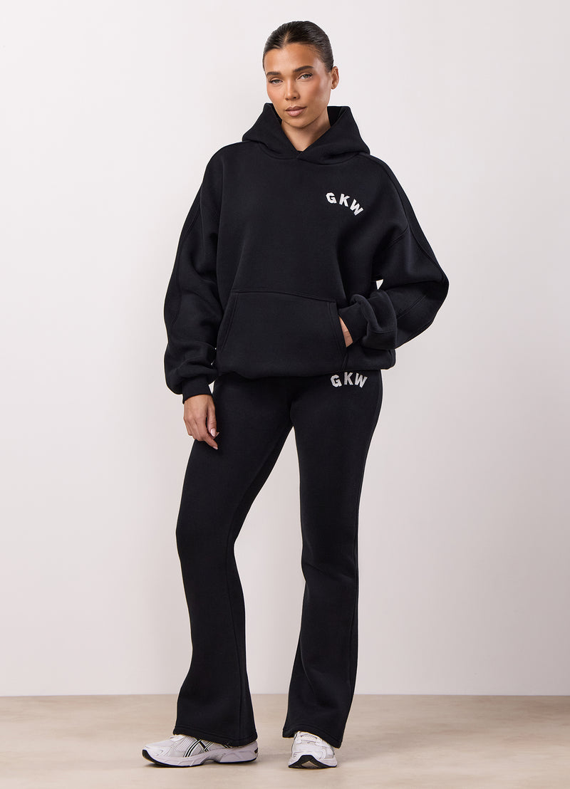 Gym King Peach Luxe Flared Yoga Legging - Black Luxe