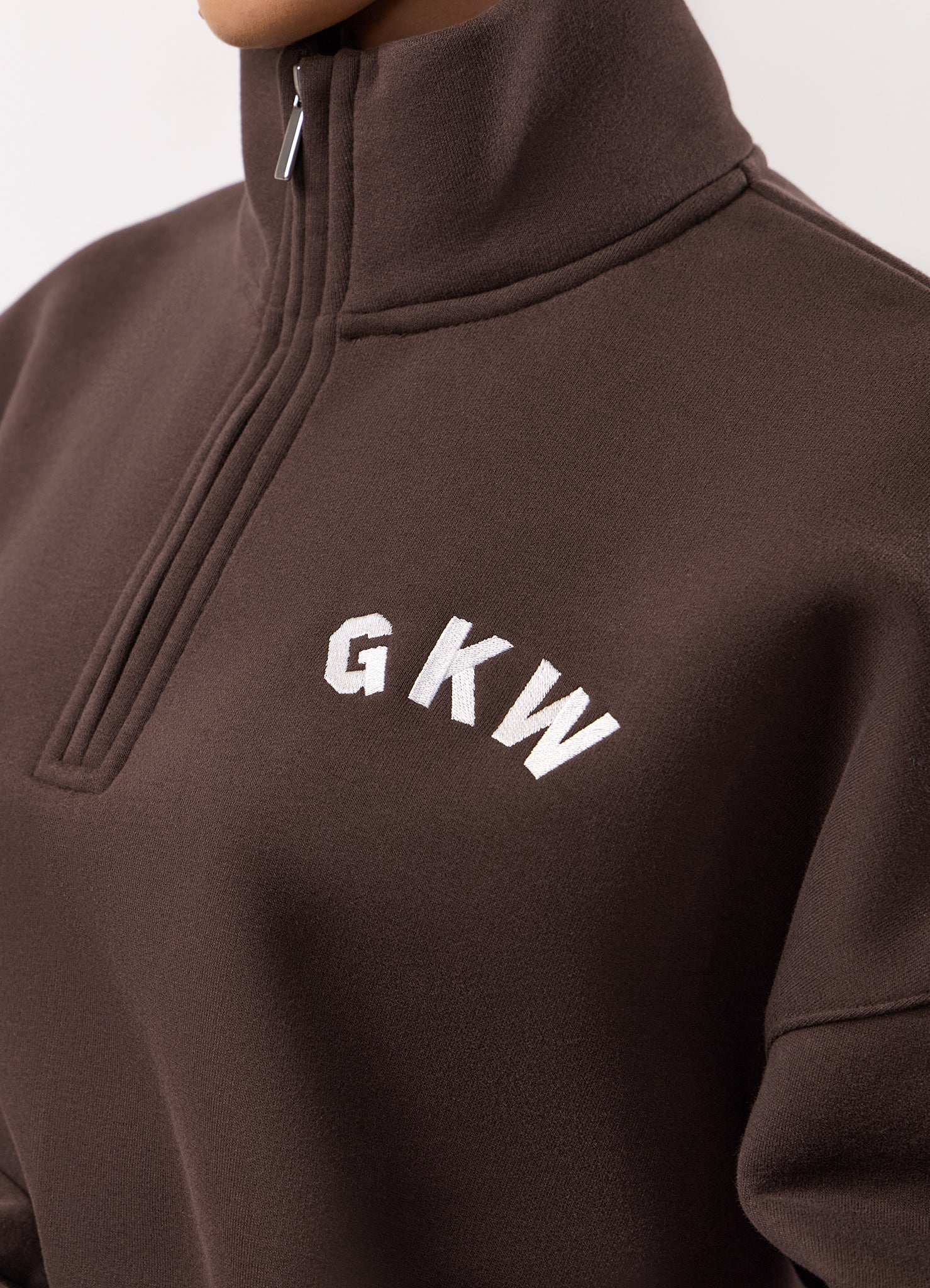 Gym King Inspire 1/4 Zip Funnel - Dark Chocolate