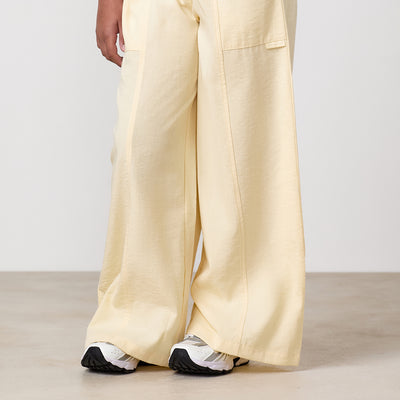 Gym King Younger Kids Signature Woven Trousers - Buttermilk