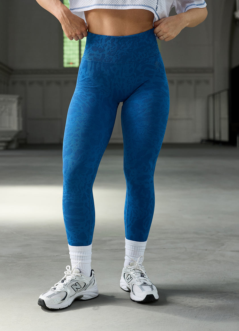 Gym King Limitless Seamless Sculpt Legging - Bold Blue Animal Print