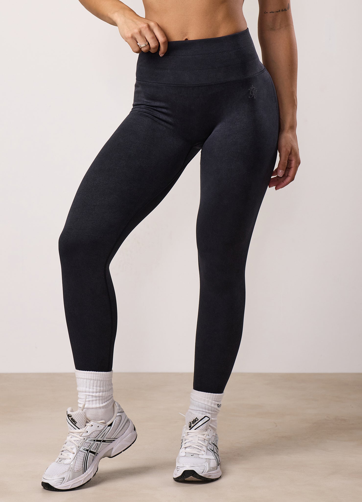 Gym King Limitless Seamless Sculpt Legging - Black Acid Wash