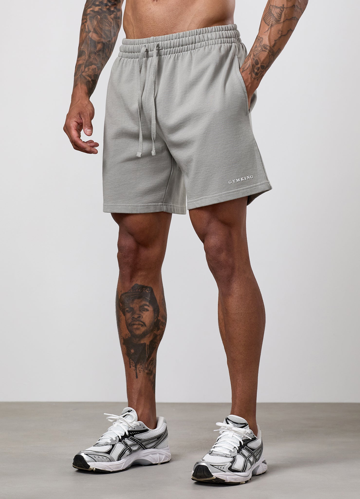 Gym King Limitless Washed Short - Soft Sage
