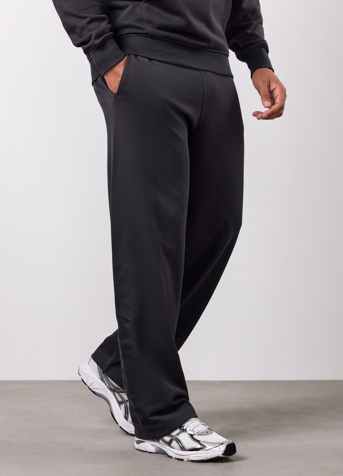 Gym King Linear Loopback Wide Leg Jogger - Dark Pewter