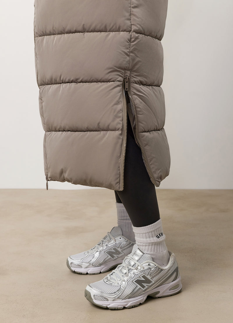 Gym King Longline Puffer - Truffle
