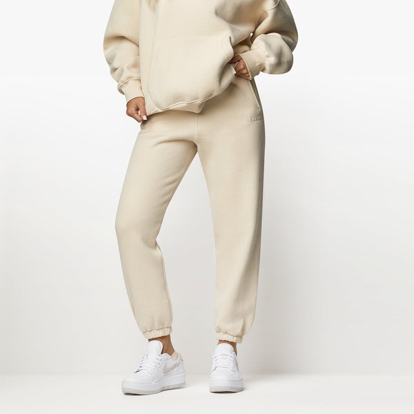 Gym King Luxe Jogger - Almond
