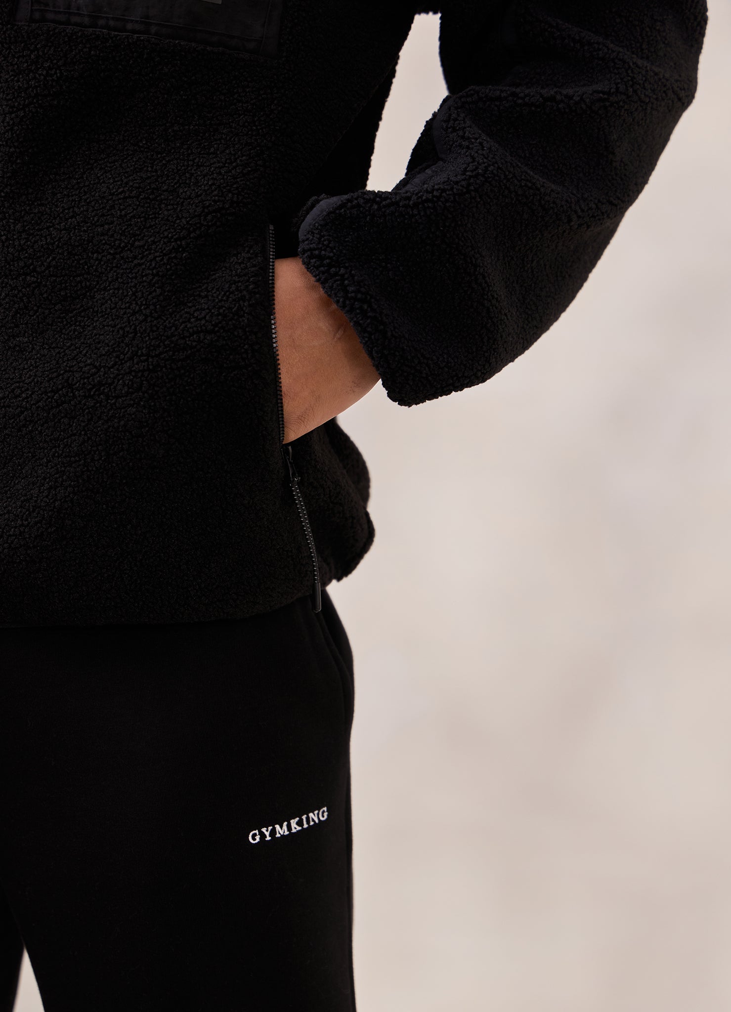 Gym King Borg Funnel Jacket - Black