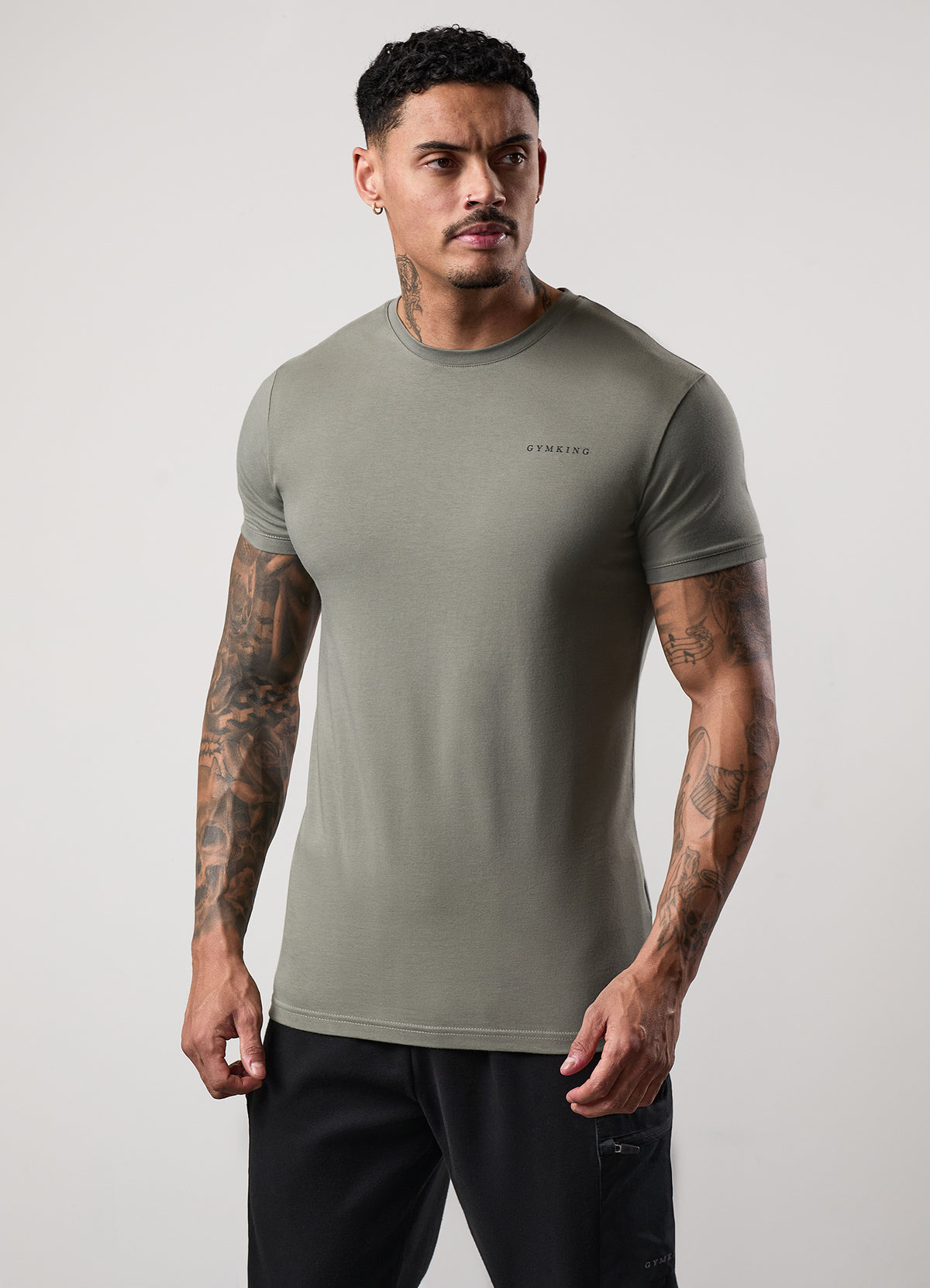 Gym King „Mindset“ T-Shirt mit Aufdruck – Khaki