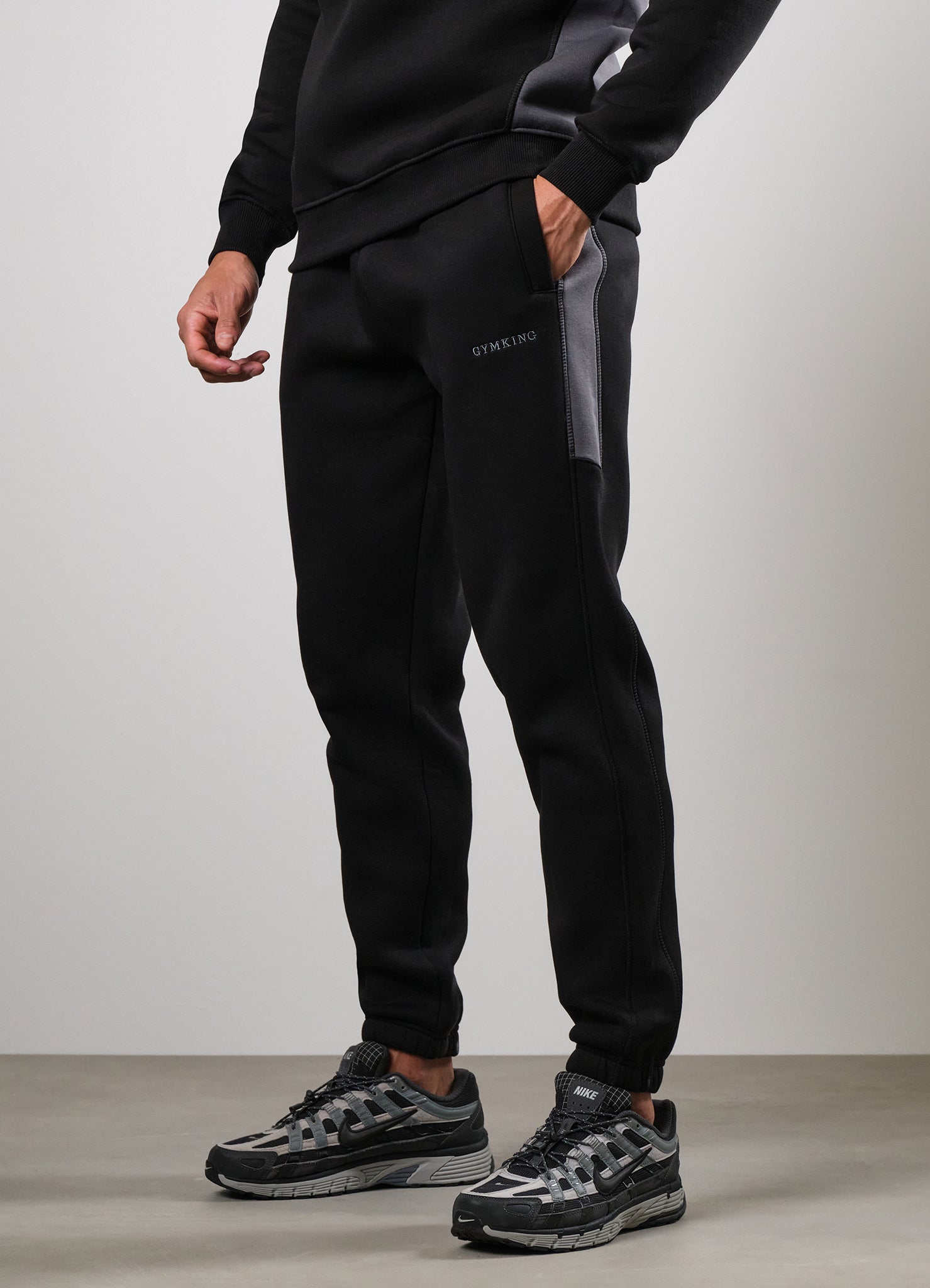 Gym King Momentum Jogger - Black