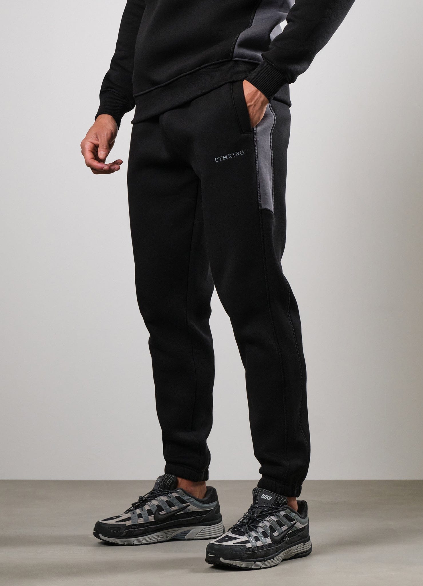 Gym King Momentum Jogger - Black