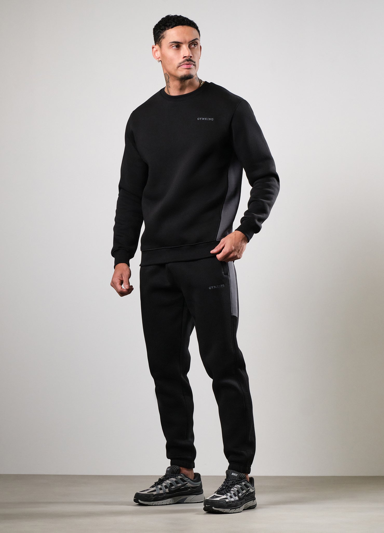 Gym King Momentum Jogger - Black