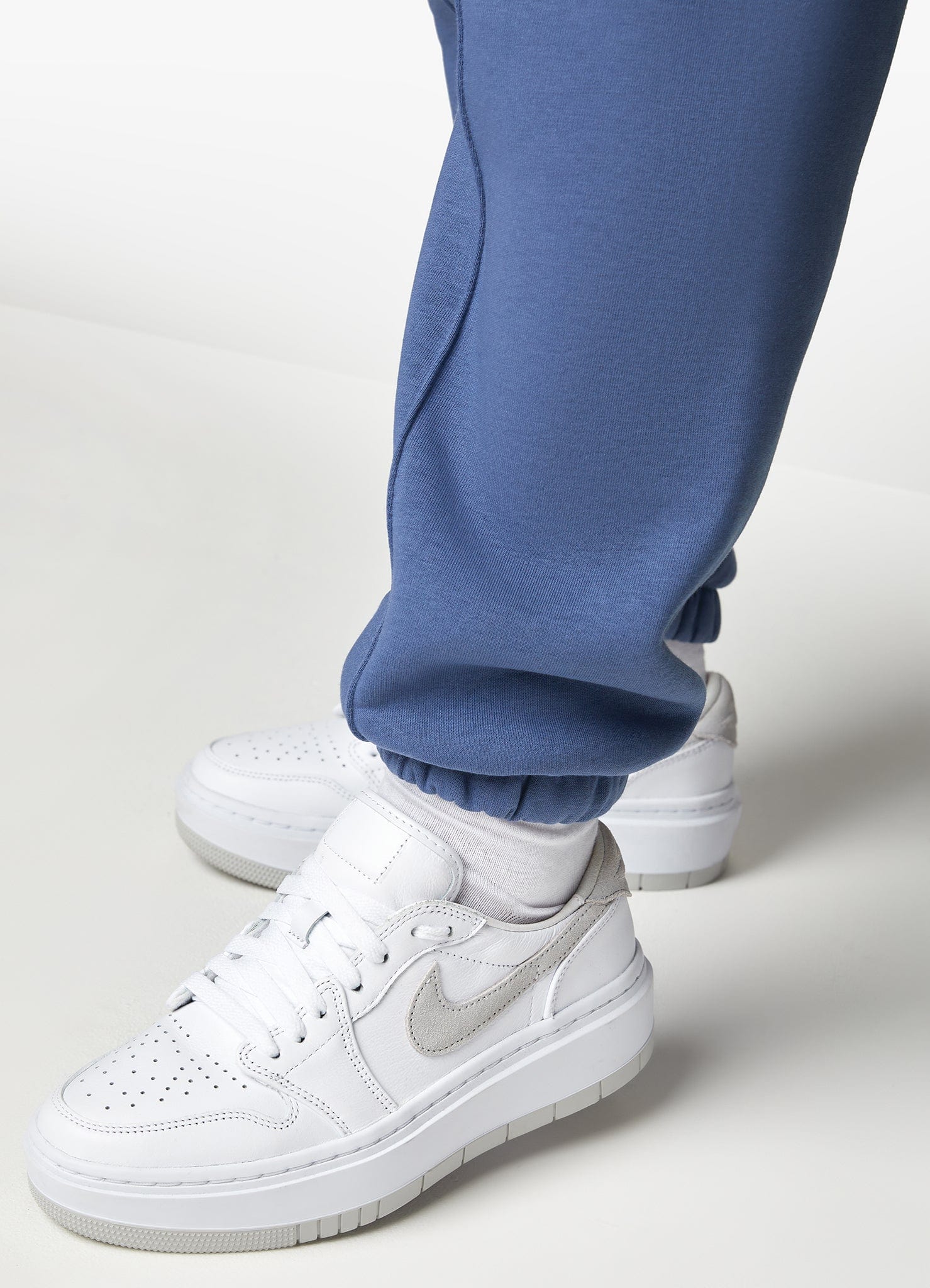 Gym King Powered By Belief Sweatpants - Blue Steel