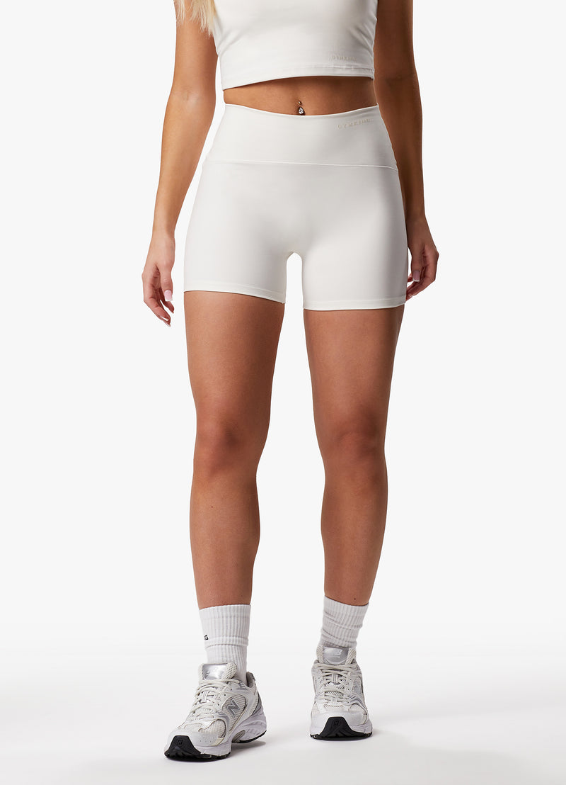 Gym King Peach Luxe 4" Short - Marshmallow Luxe