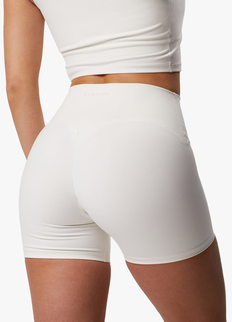 Gym King Peach Luxe 4" Short - Marshmallow Luxe