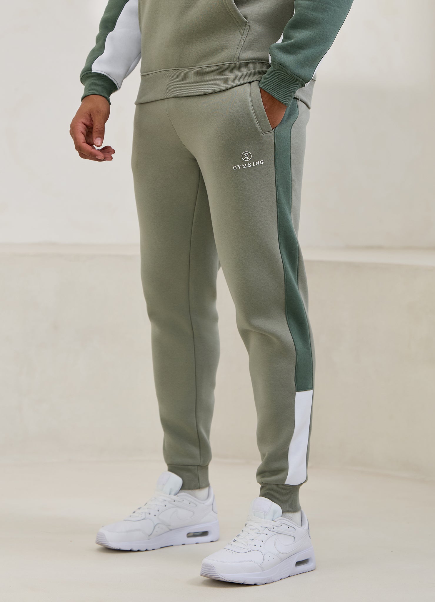 Gym King Power Colour Block Fleece Jogger - Soft Khaki/Fern Green/White