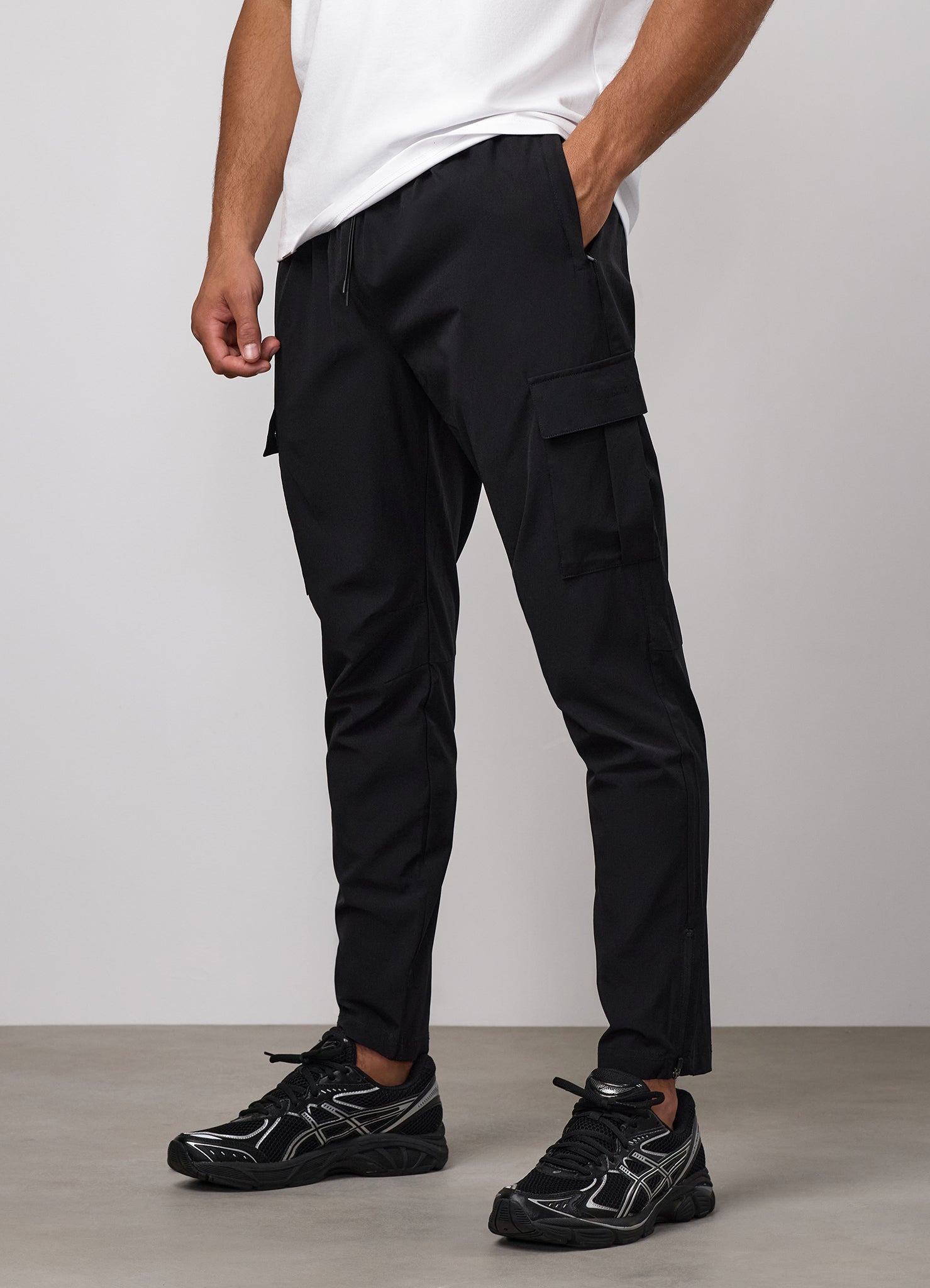 Gym King Precision Woven Cargo - Black