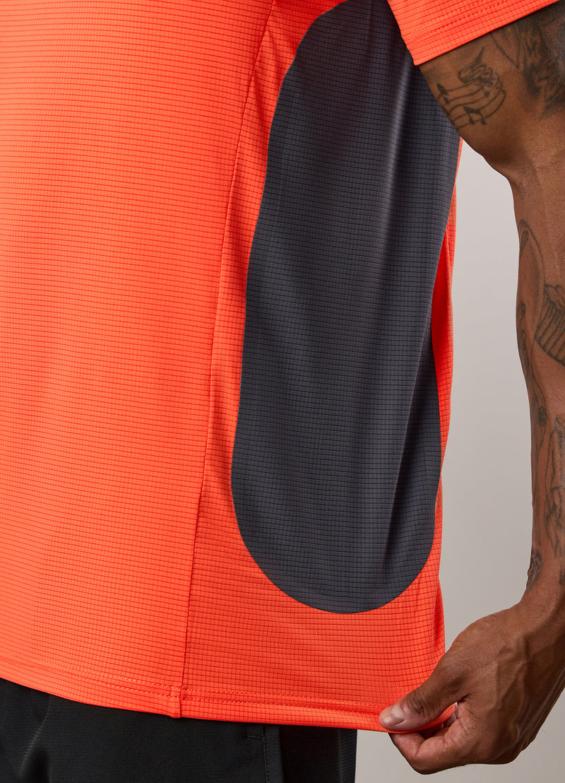 Gym King Progress Performance Tee - Hot Orange/Graphite