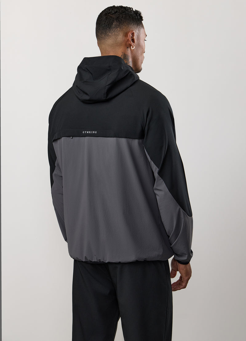Gym King Progress Windbreaker - Black/Graphite