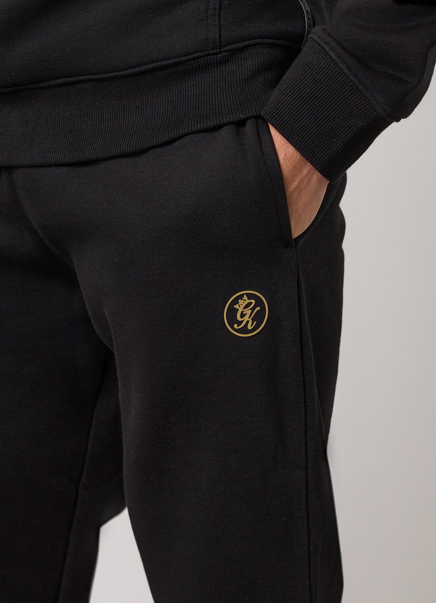 Gym King Pro Jogger - Black/Gold