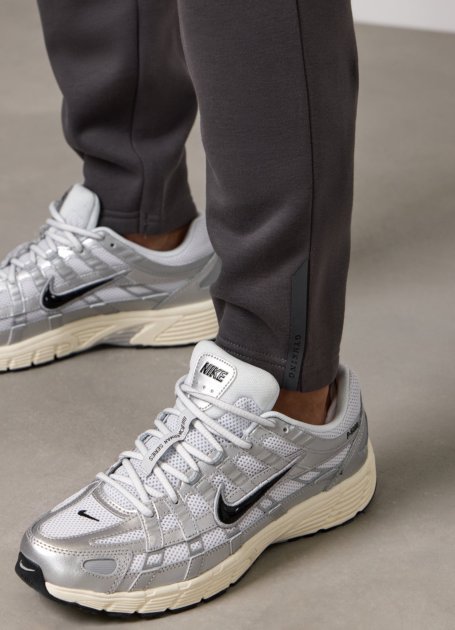 Gym King Pro Logo Jogger - Graphite