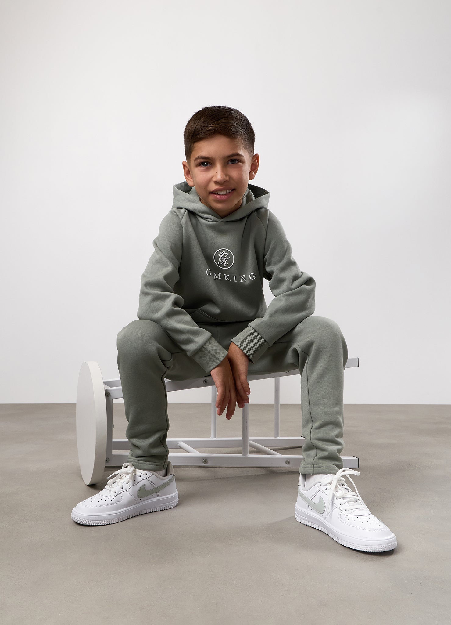 Gym King Kids Pro Logo Hood - Soft Khaki