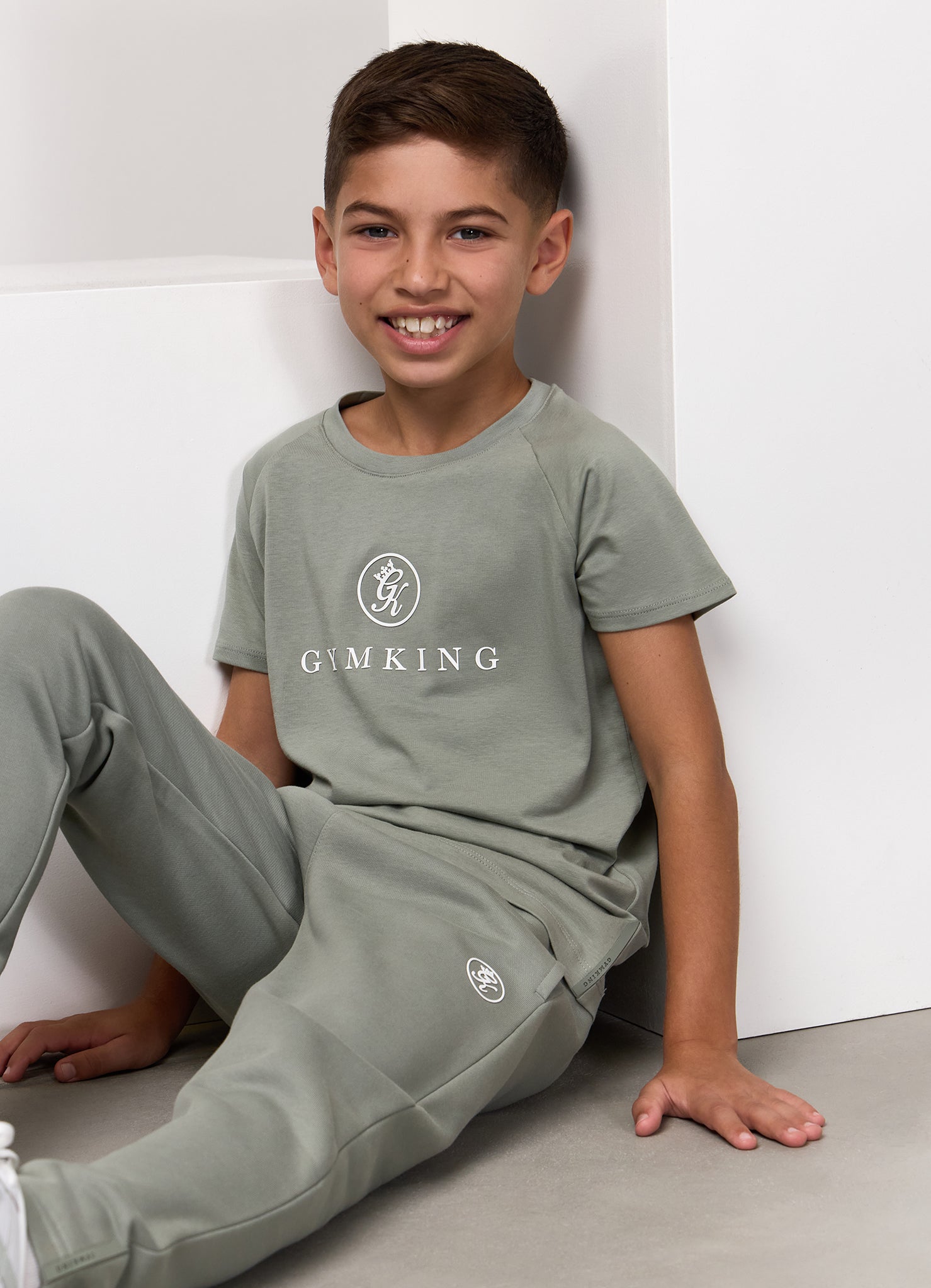 Gym King Kids Pro Logo Jogger - Soft Khaki