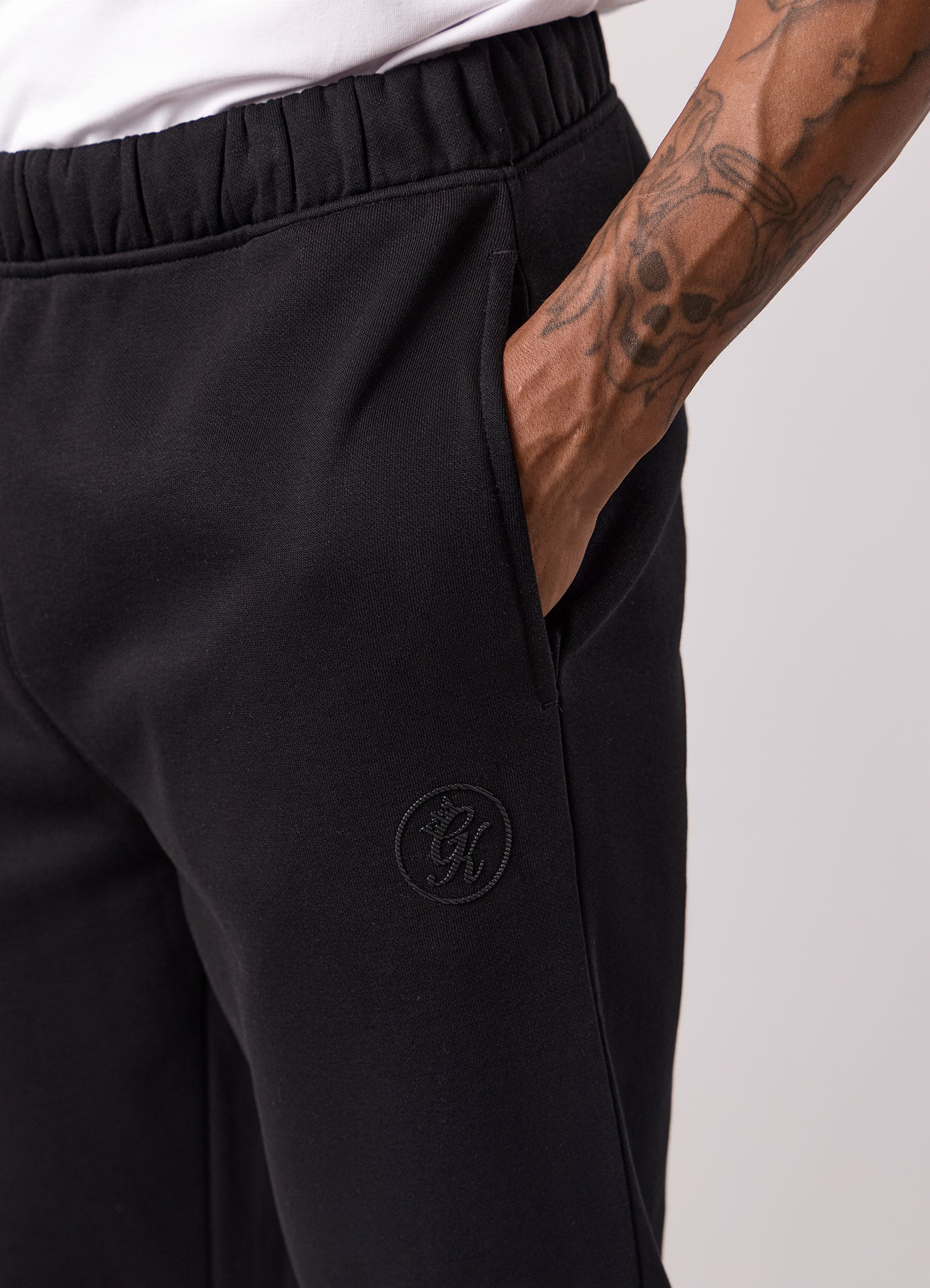 Gym King Pro V2 Jogger - Black