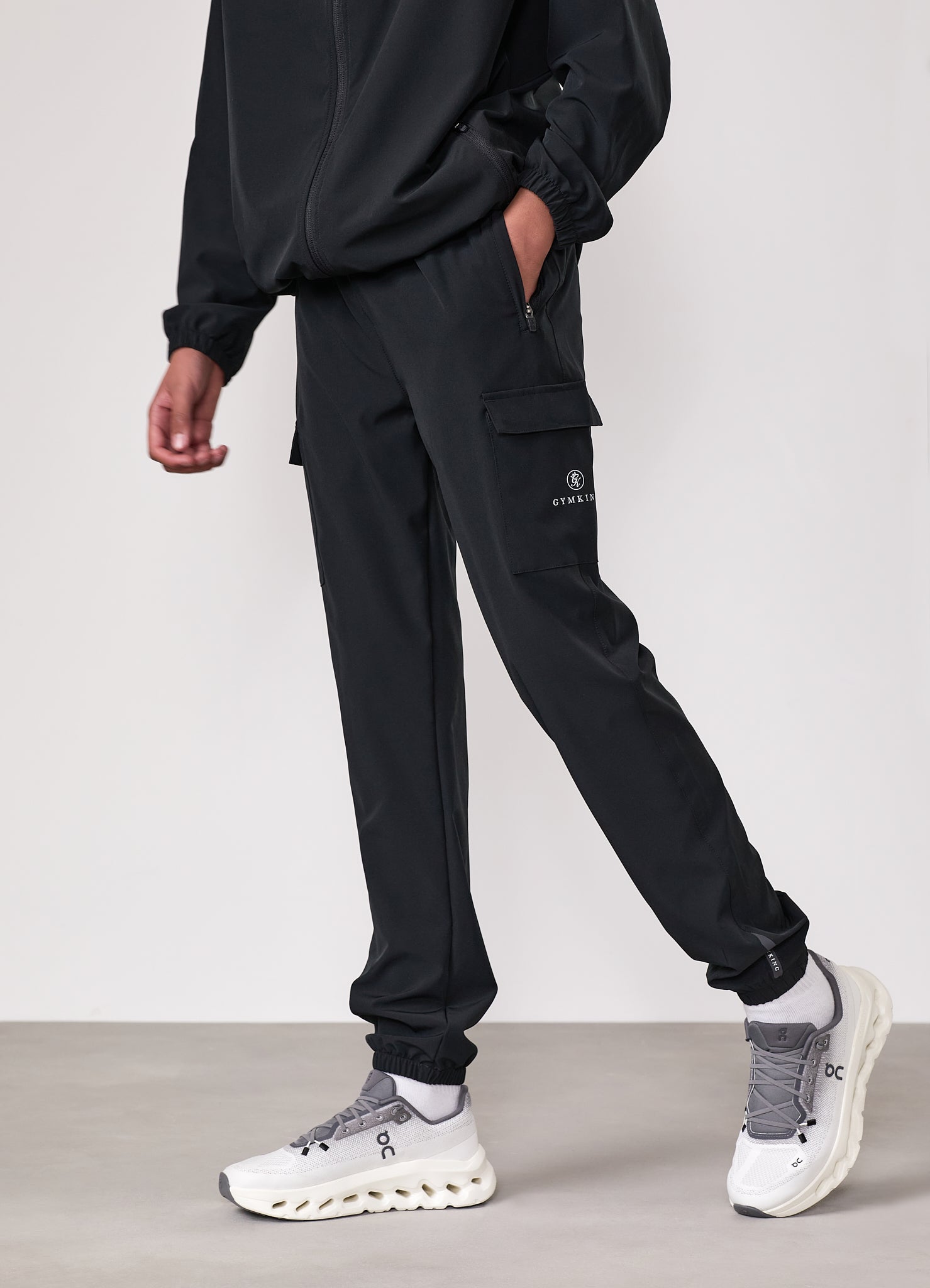 Gym King Kids Pro Woven Hood Tracksuit - Black