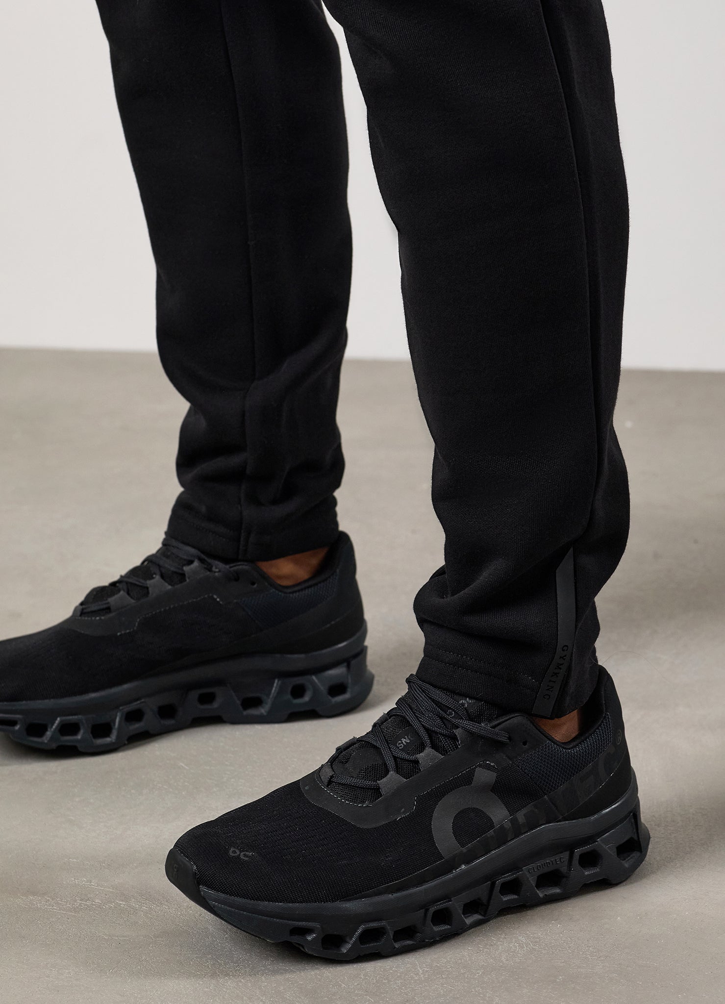 Gym King Pro Logo Fleece Hood Tracksuit - Black/Gold