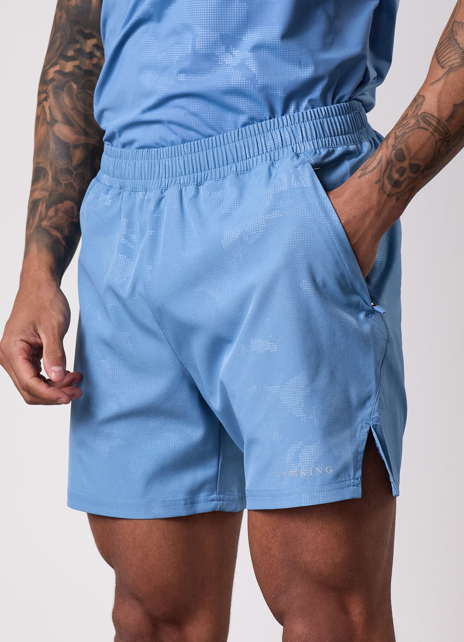 Gym King Debossed Camo Short 5" - Coastal Blue