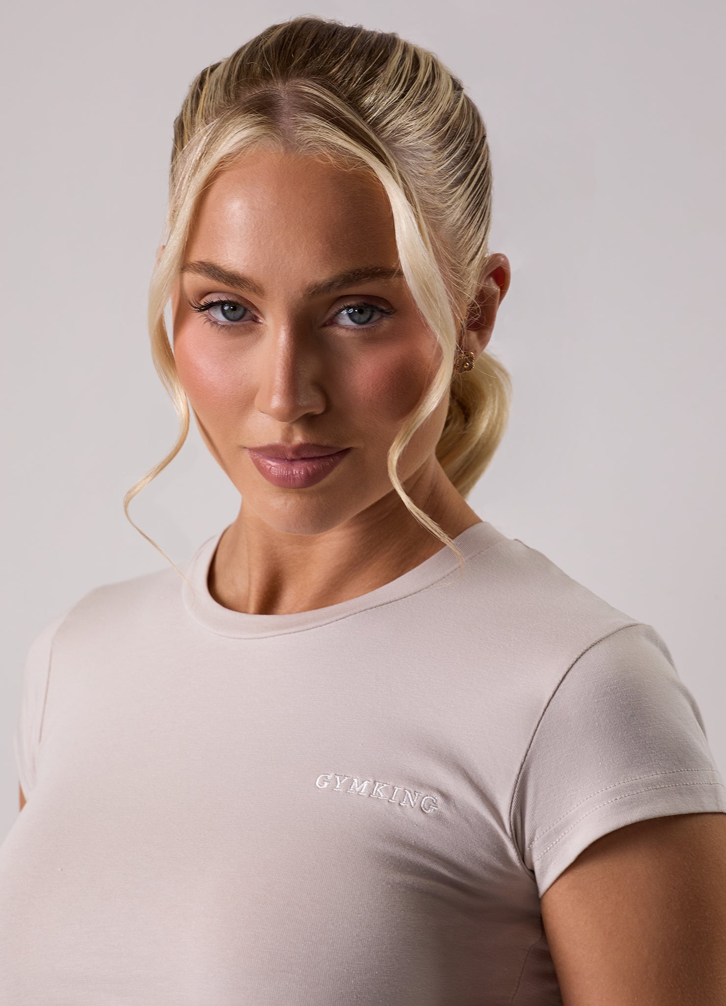 Gym King 365 Crop Jersey Tee - Pebble