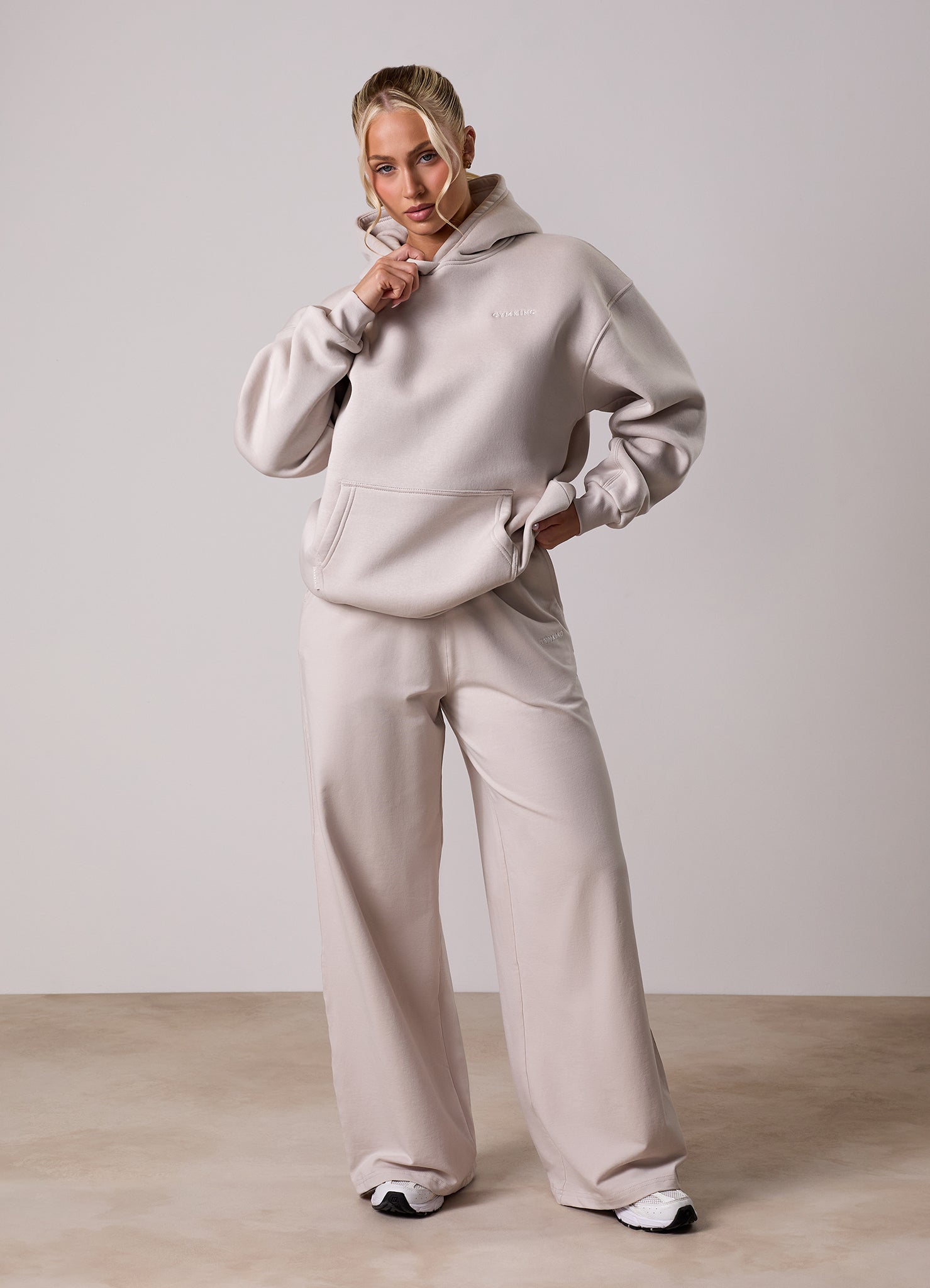 Gym King 365 Relaxed Fit Hood - Pebble