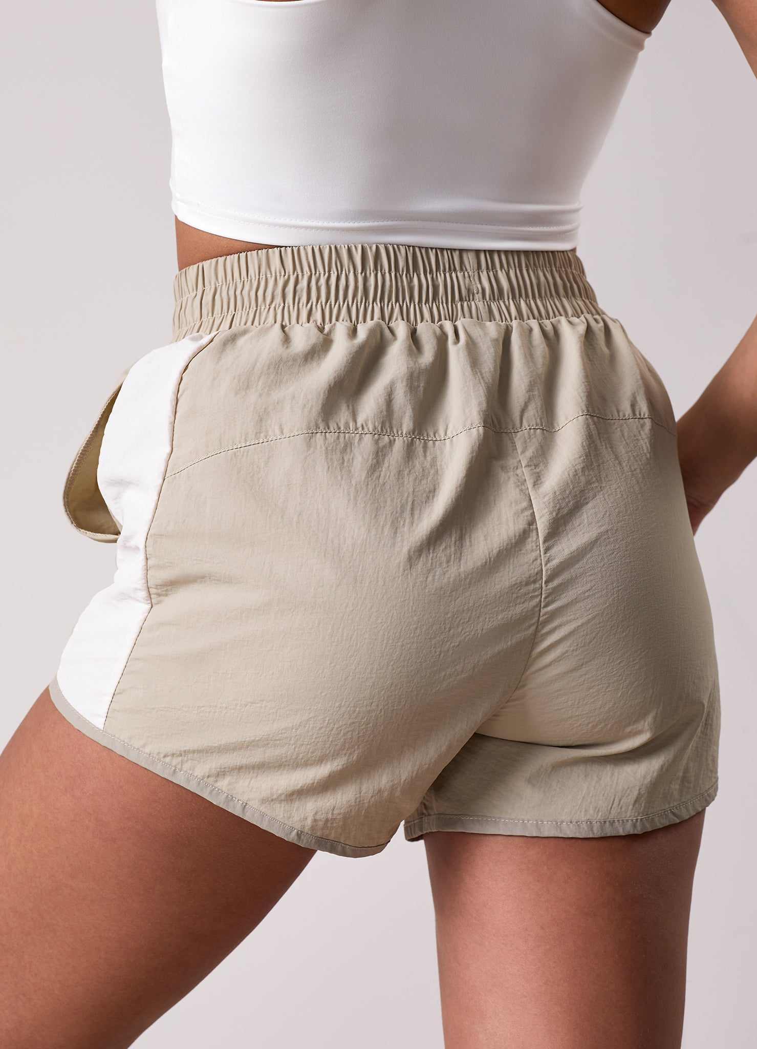 Gym King Track Woven Short - Vanilla Brown