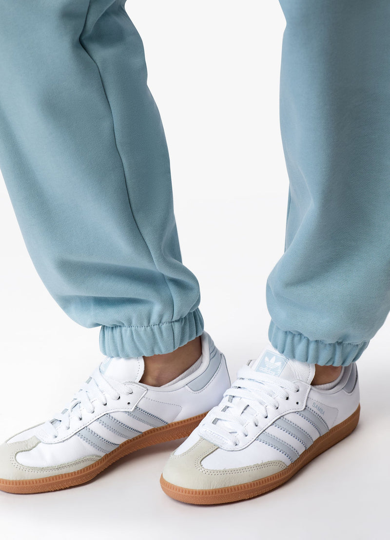 Gym King Established Crew Tracksuit - Stone Blue