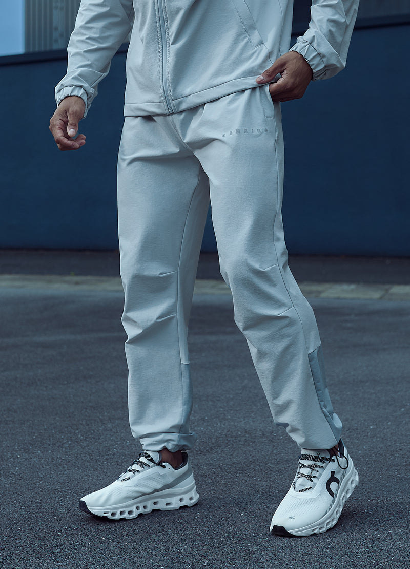 Gym King React Woven Pant - Light Grey