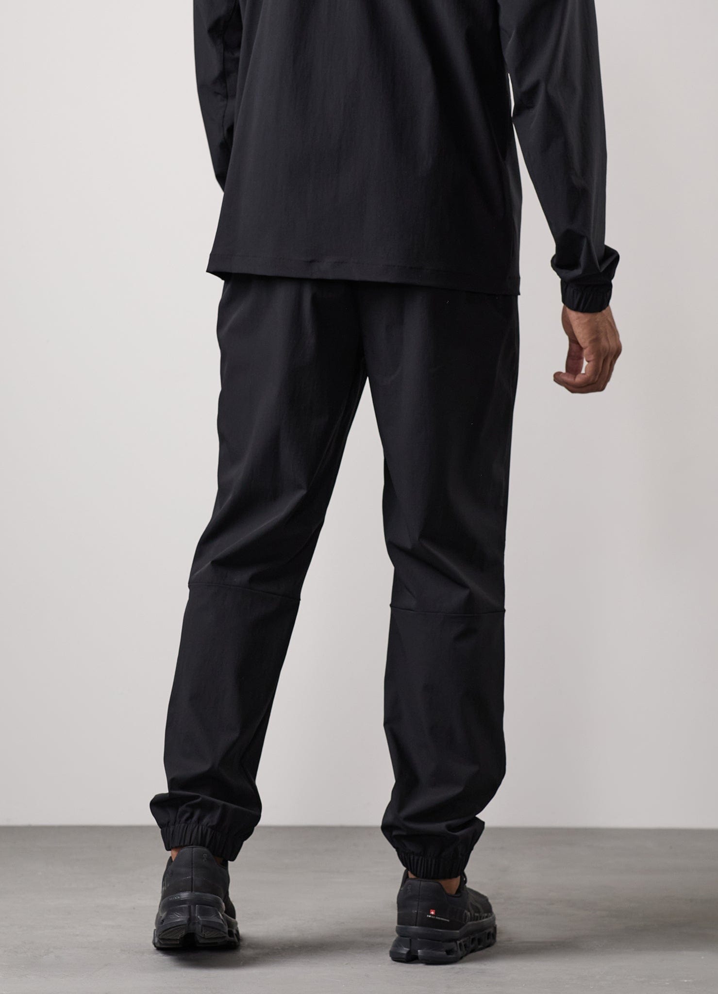 Gym King Aventus Woven Tracksuit Bottom - Black