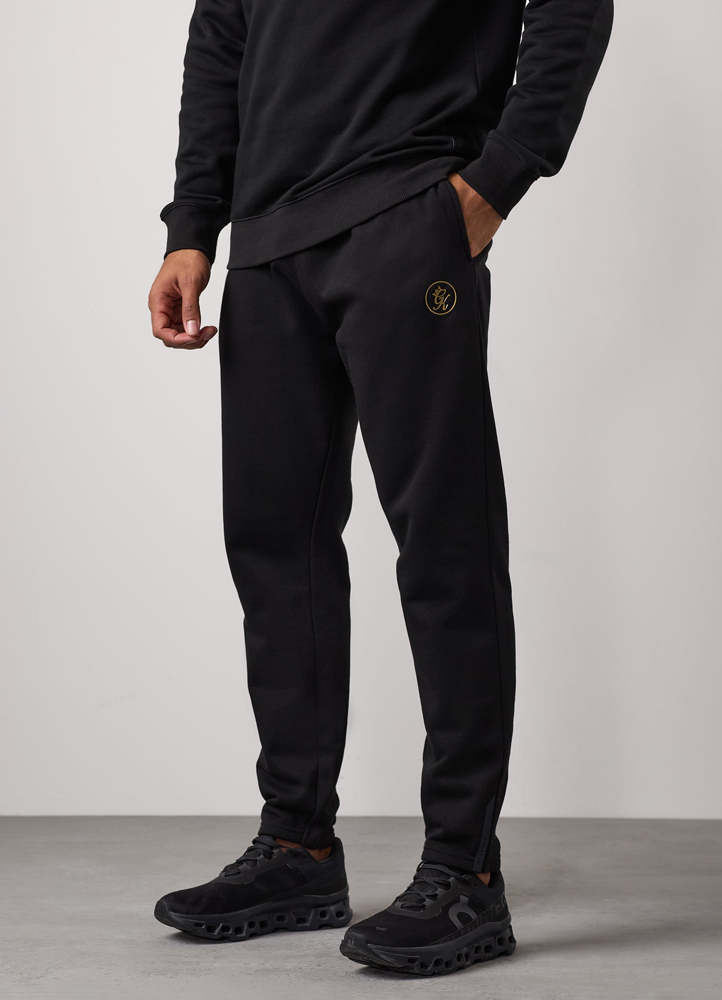 Gym King Pro Logo Jogger Black Gold Xs