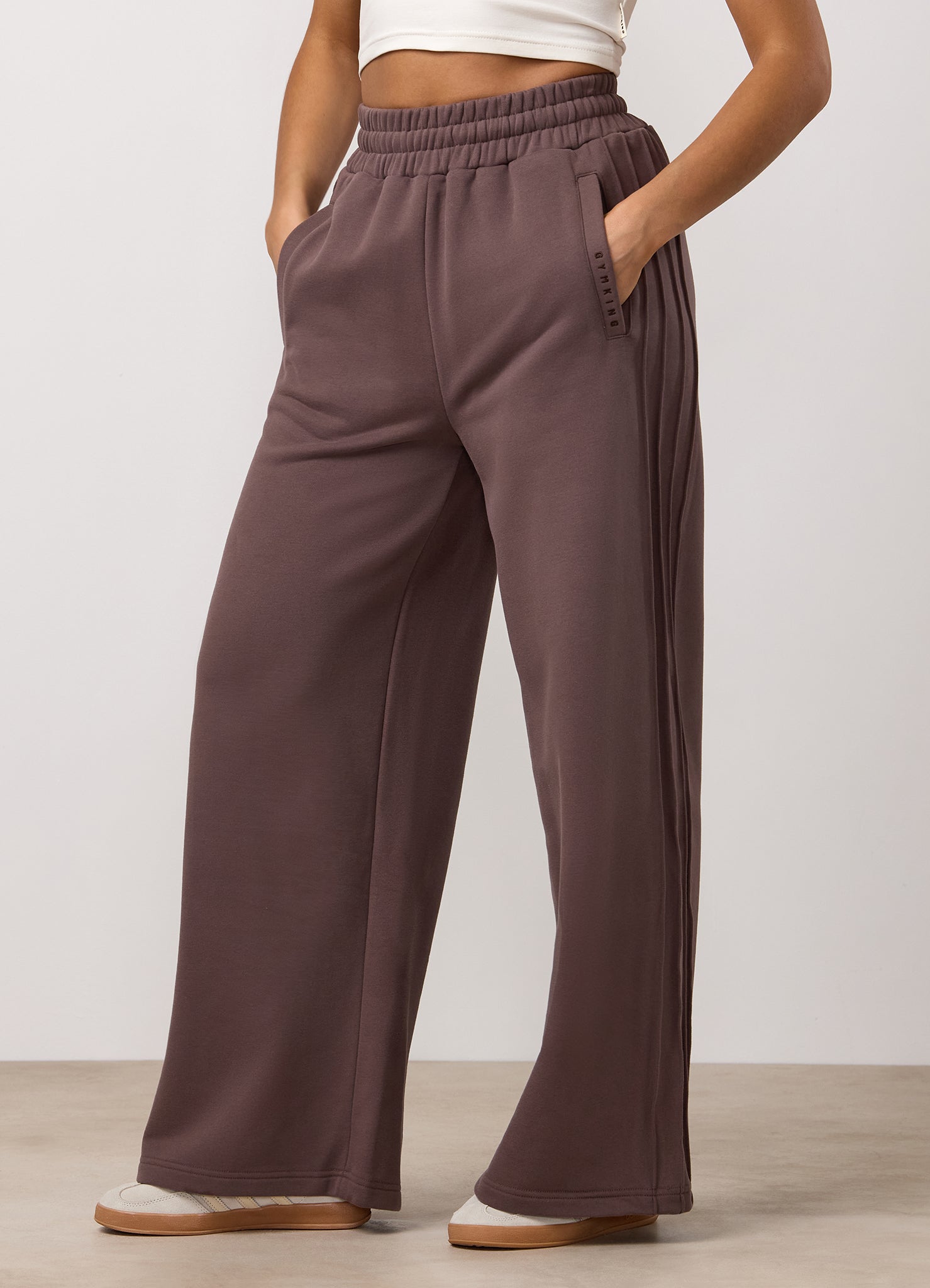 Gym King Replenish Peached Wide Seam Jogger - Deep Mocha