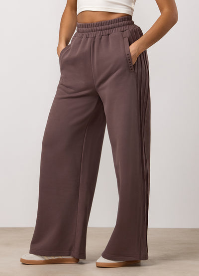 Gym King Replenish Peached Wide Seam Jogger - Deep Mocha