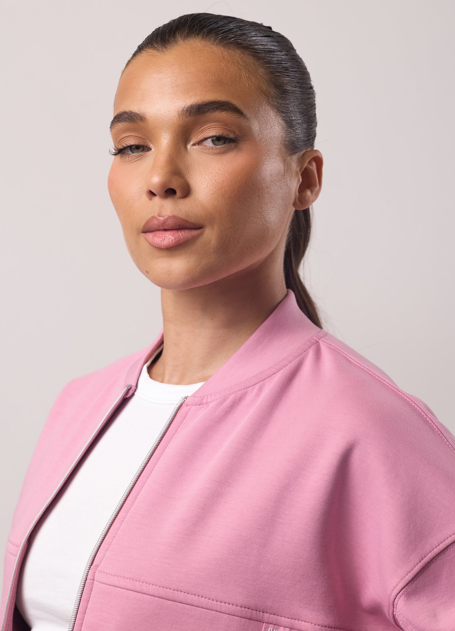 Gym King Retreat Cropped Bomber - Dusky Rose