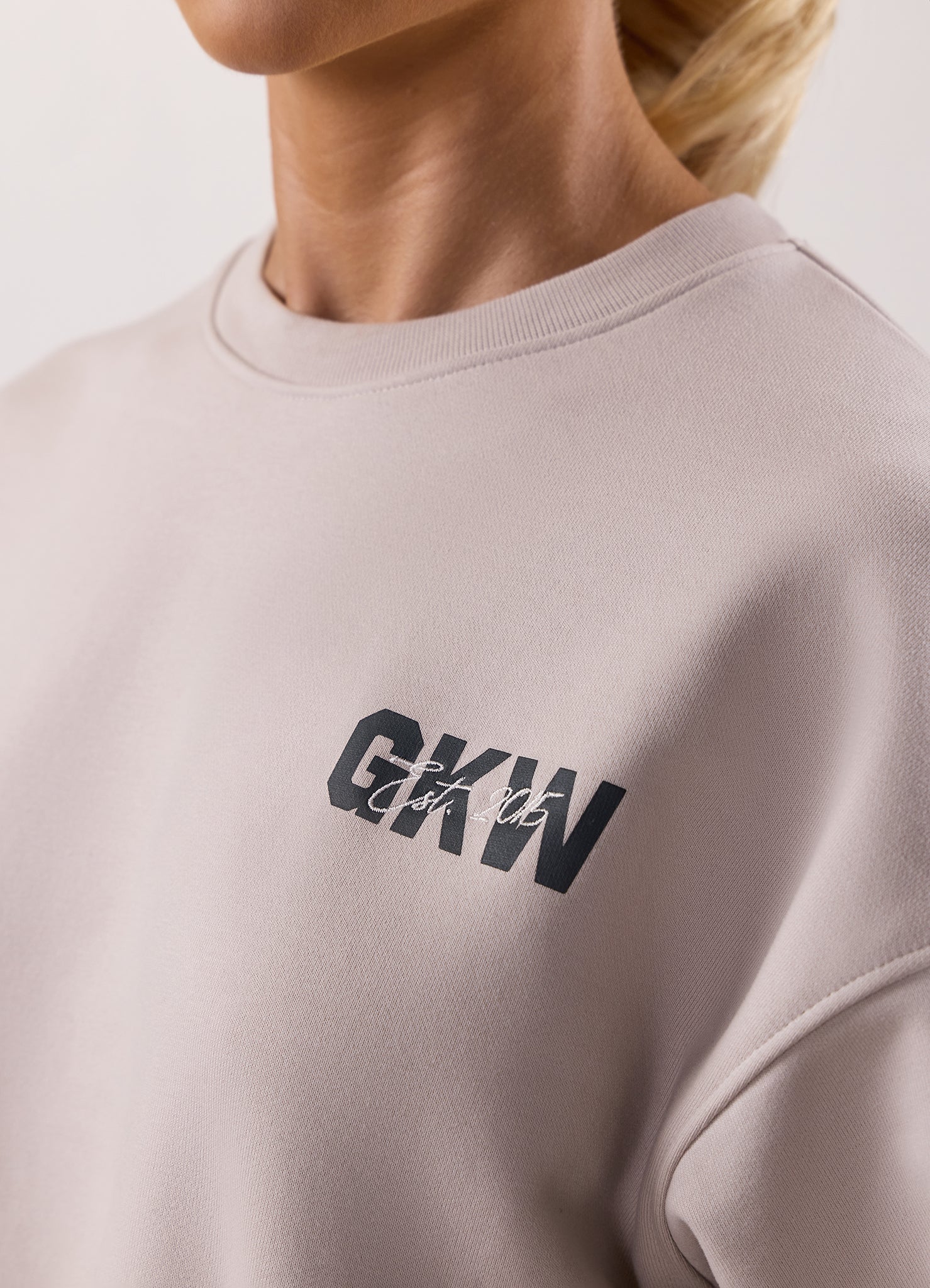 Gym King Revive Peached Crop Sweatshirt - Light Stone