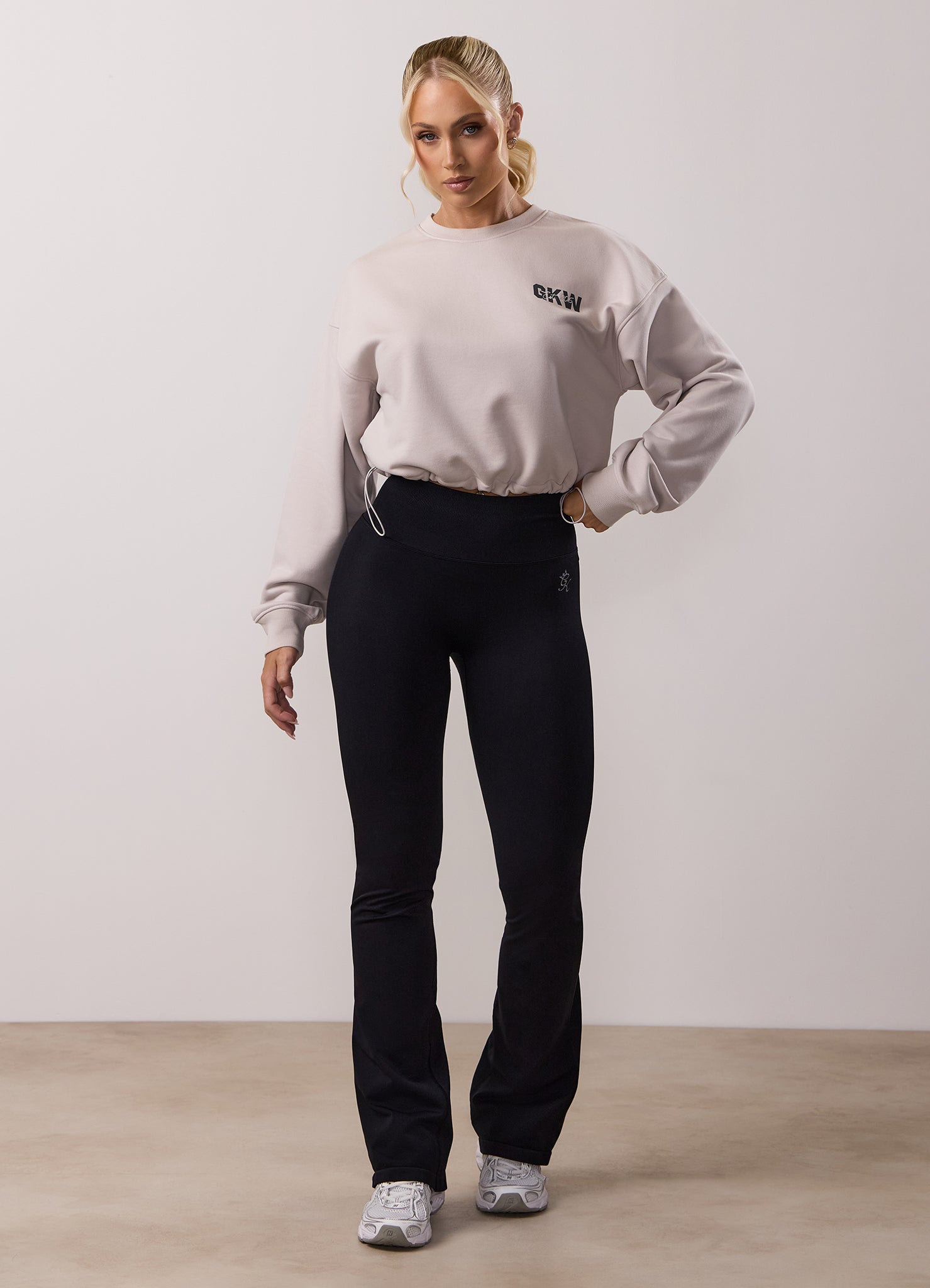 Gym King Revive Peached Crop Sweatshirt - Light Stone