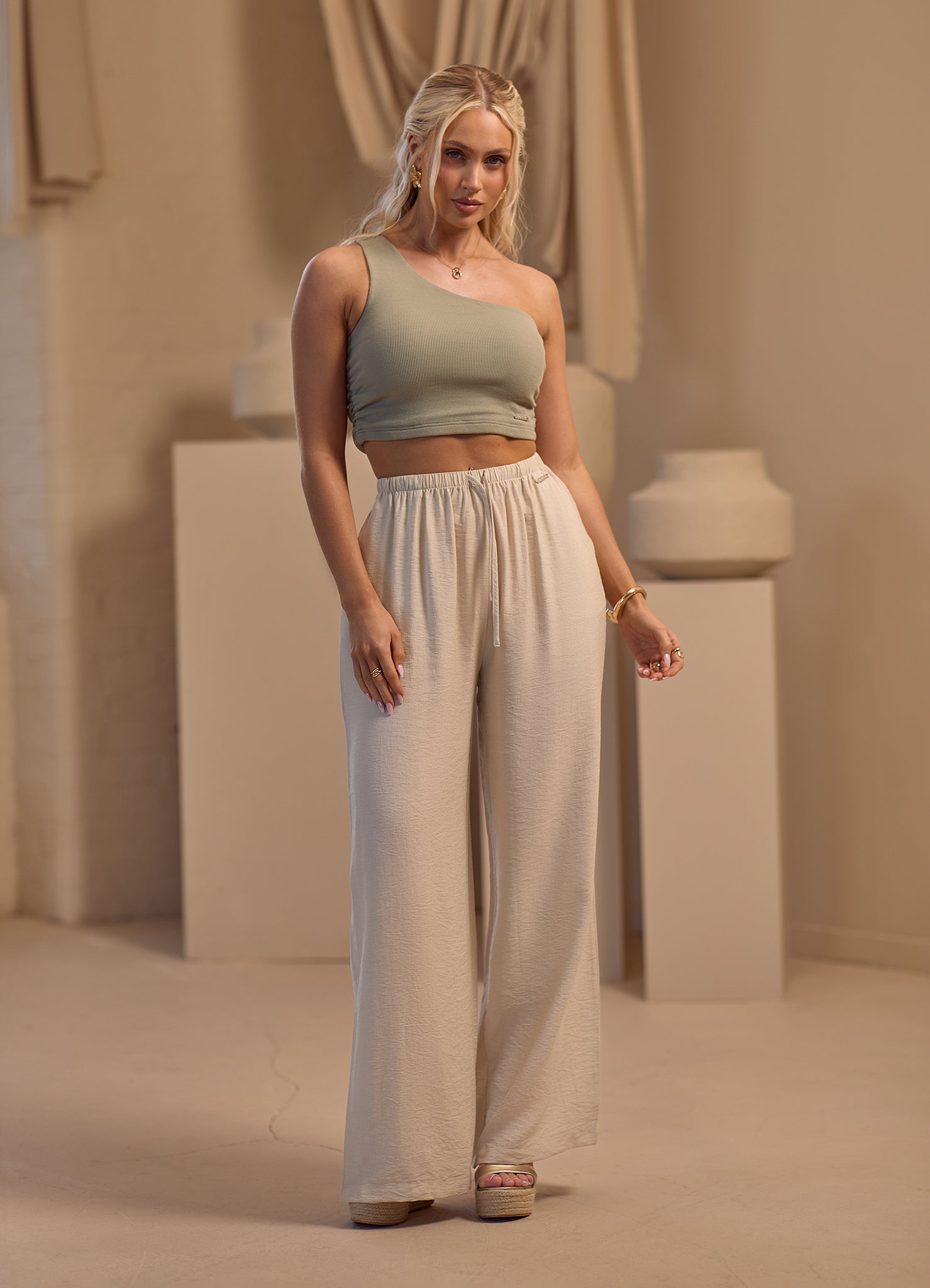 Gym King Asymmetric Crop - Dusky Sage