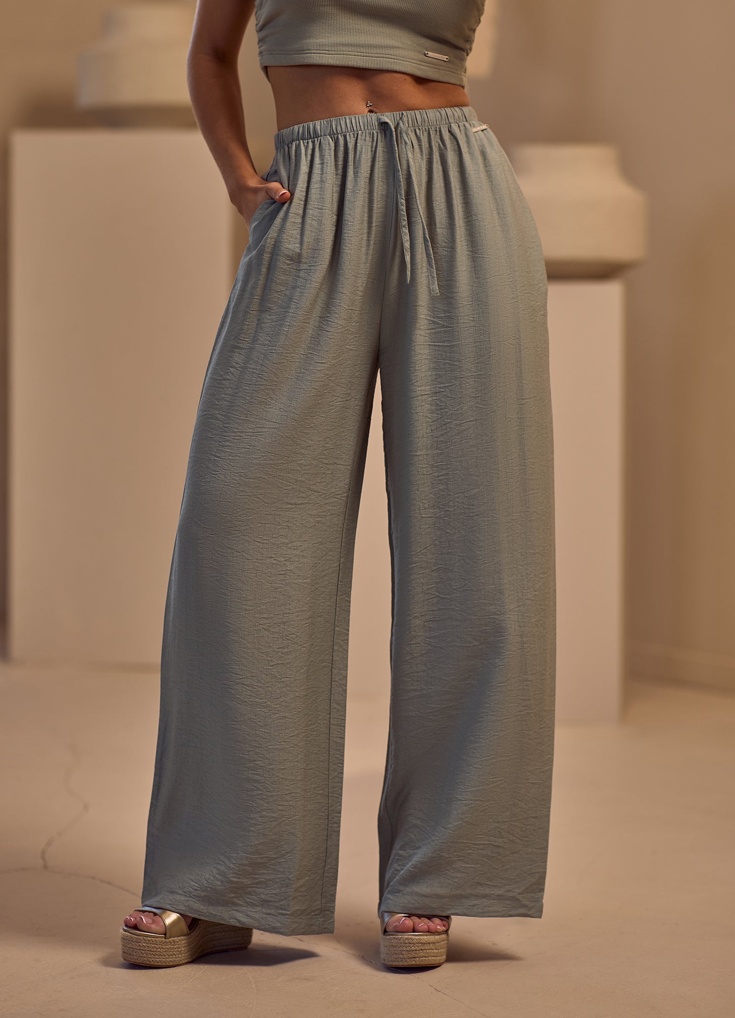Gym King Signature Woven Trousers Petite - Sage