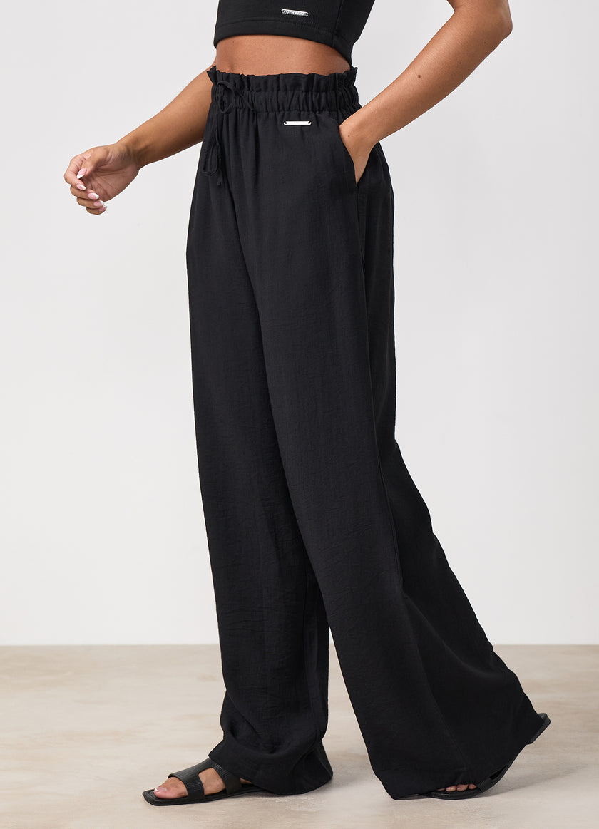 Gym King Signature Woven Paper Bag Trousers - Black